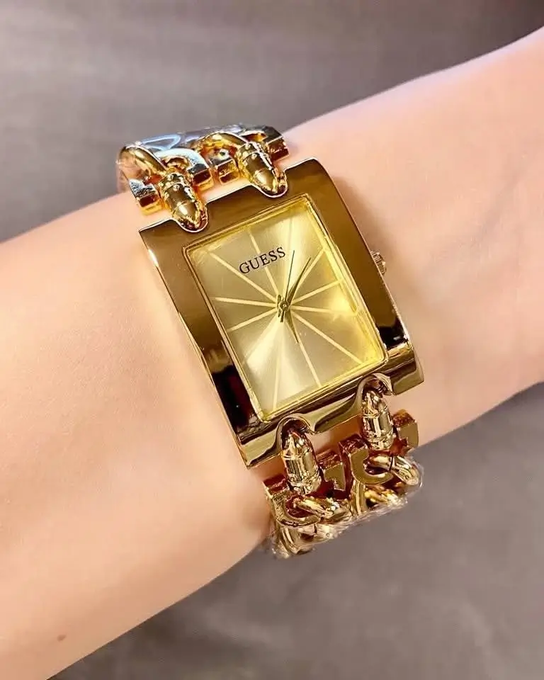 Guess Royale dorée - Image 3